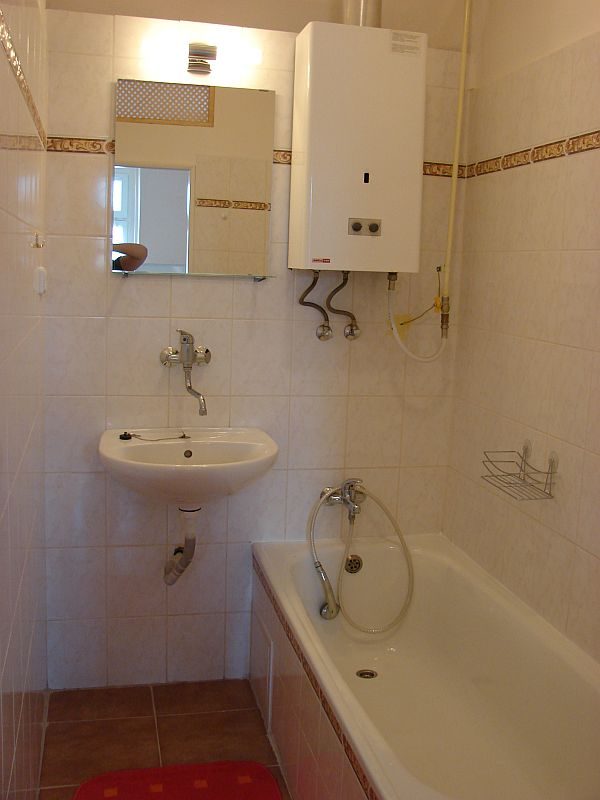 rekonstrukce garsonky Drahobejlova – před rekonstrukcí